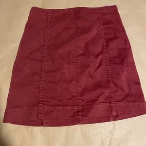 maroon tight skirt